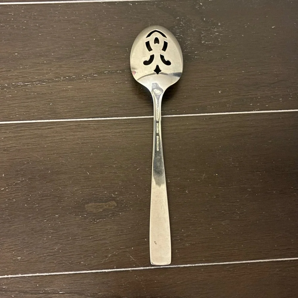 Oneida Oneidacraft Deluxe ACCENT Stainless Pierced‎ Slotted Serving Spoon 8.5